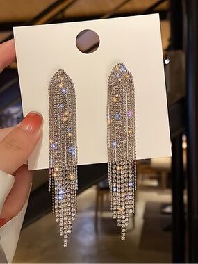 Rhinestone Fringe Drop Earrings - Silver Sparkle